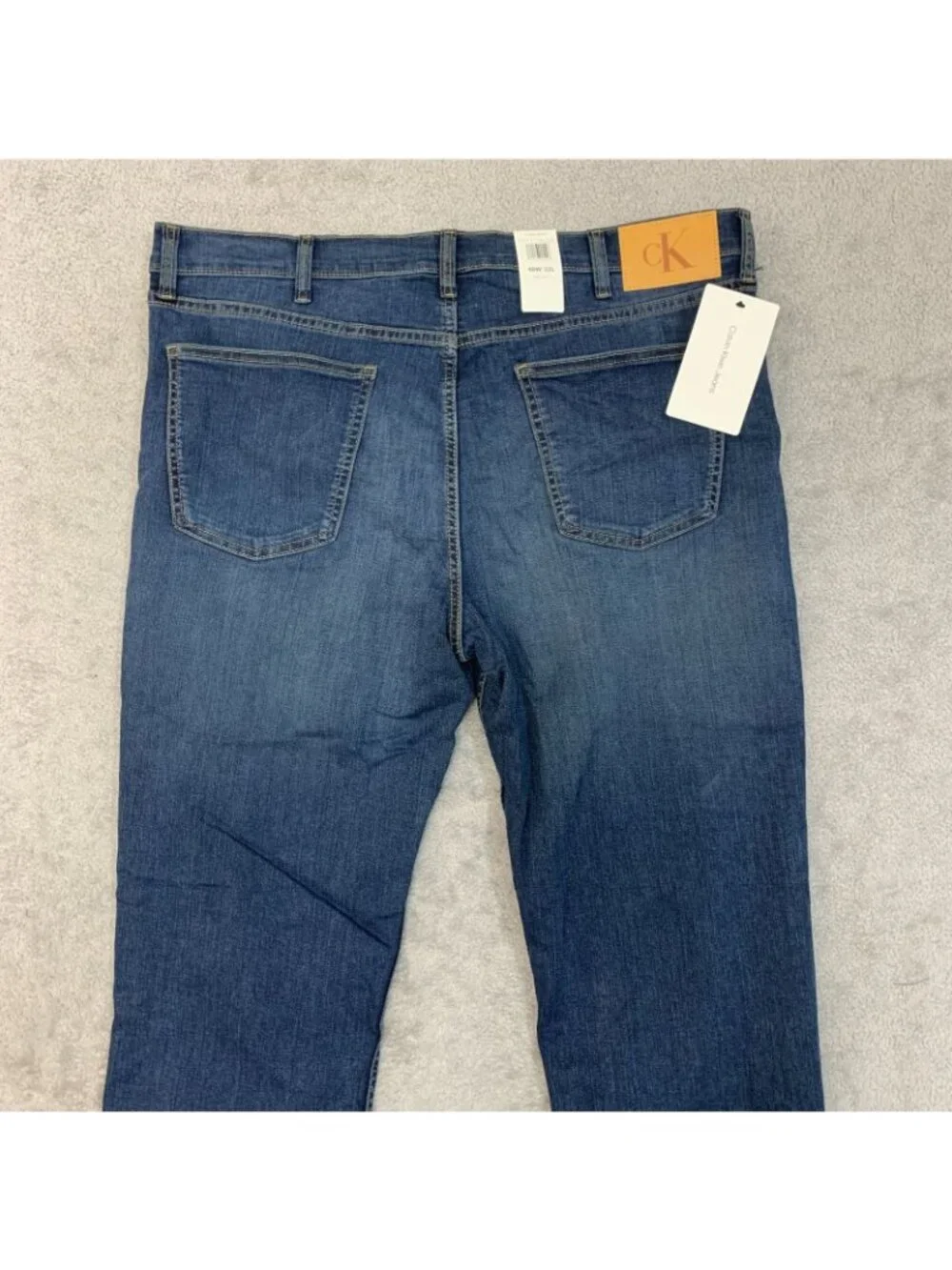 NWT Calvin Klein Men's W40 L32 Straight Jeans Blue Medium wash